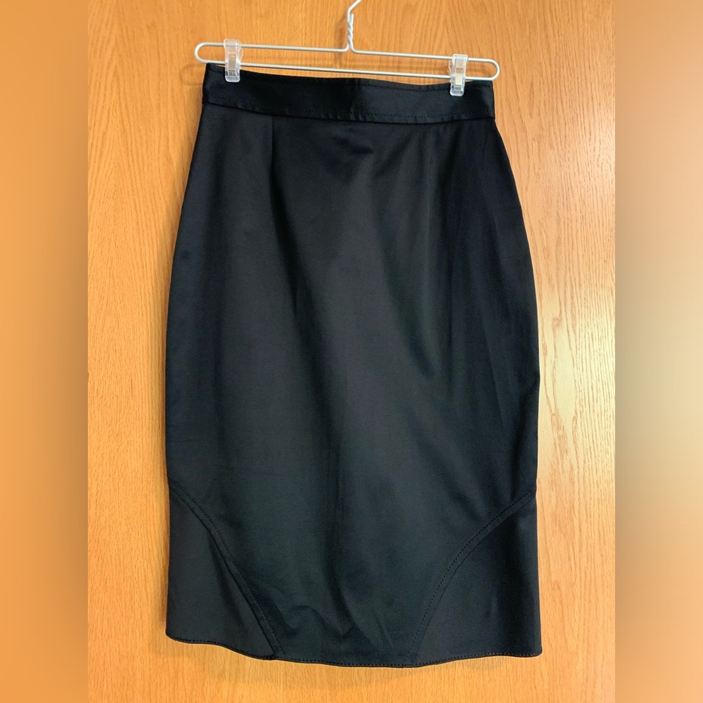 Blumarine black pencil skirt, small size, made in Italy, high end fashion